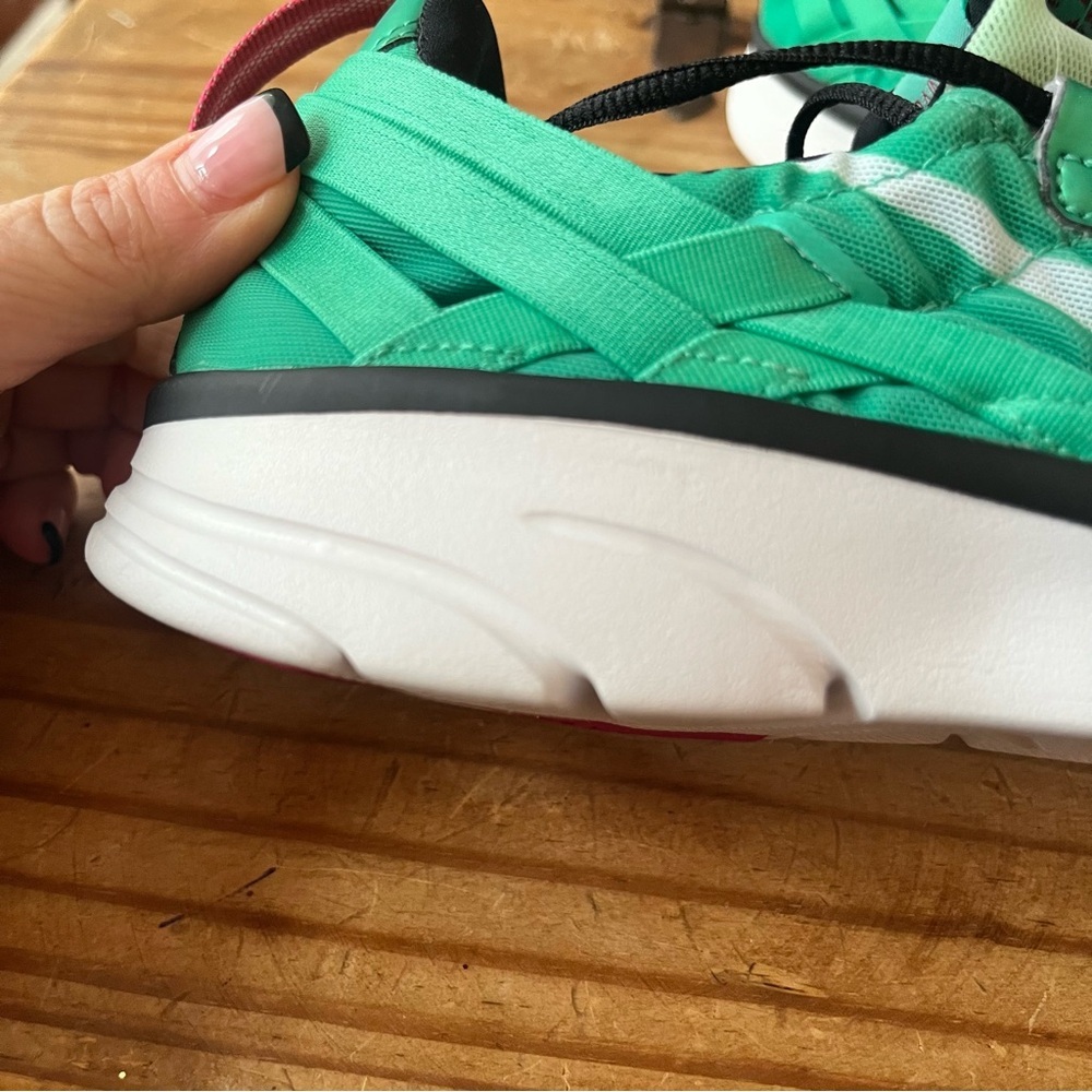 Asics Women’s NWT Gel-Fit Sana Cross Training Running Shoe Size 10 Green Pink - Picture 14 of 16